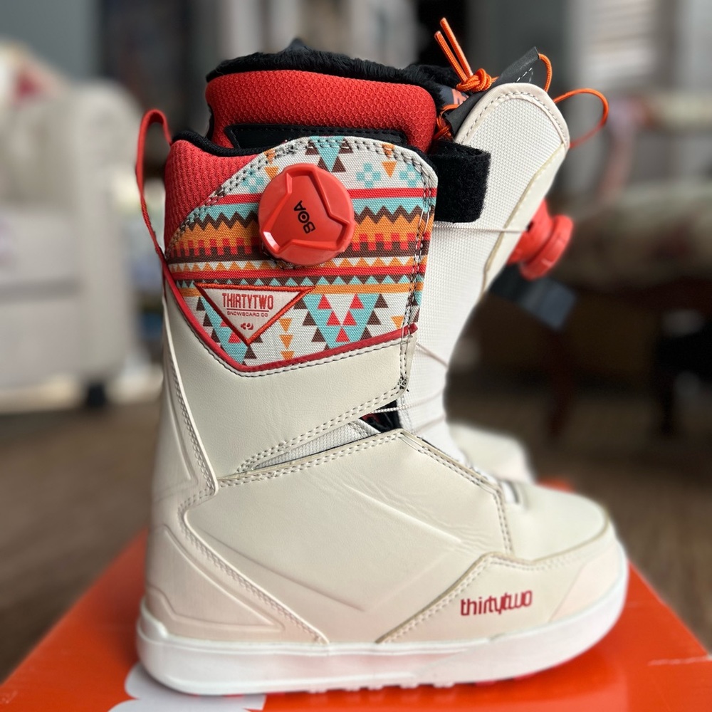 ThirtyTwo 32 women’s lashed double boa snowboard boots size 5 small
